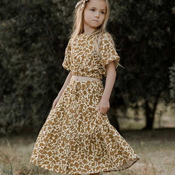 NWT Rylee + Cru Joelle Top || Gold Gardens 8-9 - Picture 2 of 6